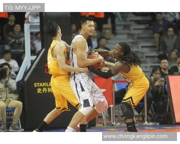 西安篮球队盯防策略分析与比赛表现的得失总结